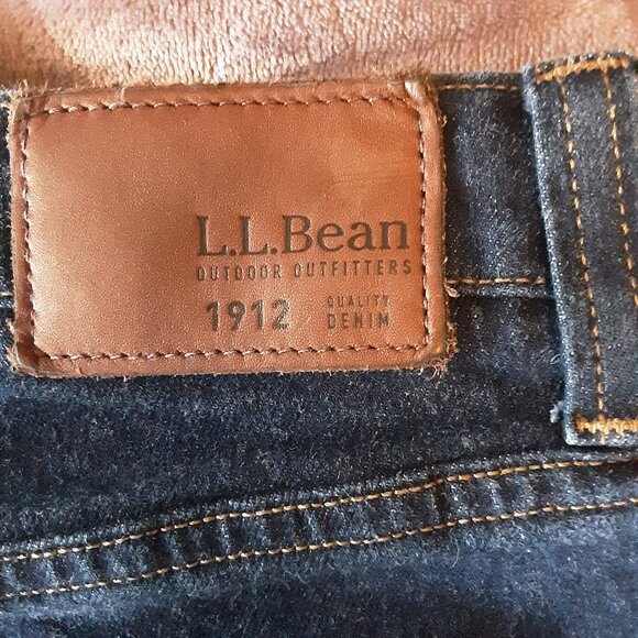 L.L. Bean Men's Straight Leg Dark-Wash Jeans Size 36x32 - Picture 9 of 11